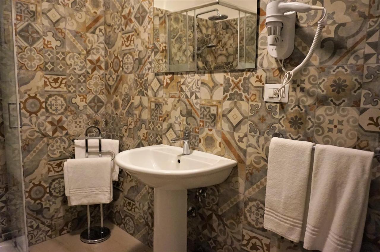 Palazzo Speciale B&B CTA Eksteriør billede